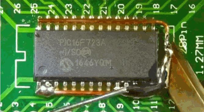  更大的SOP芯片，則使用更長的導熱銅絲